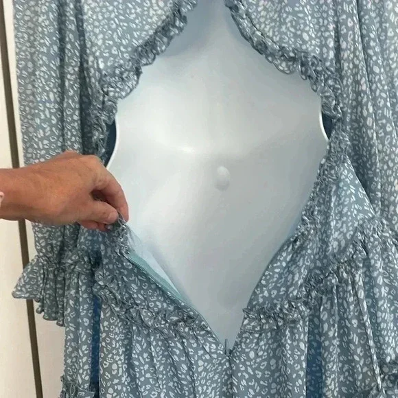 Saints + Secrets X Hello Molly Feel The Vibe Floral Ruffle Dress Size US Small - Picture 7 of 12